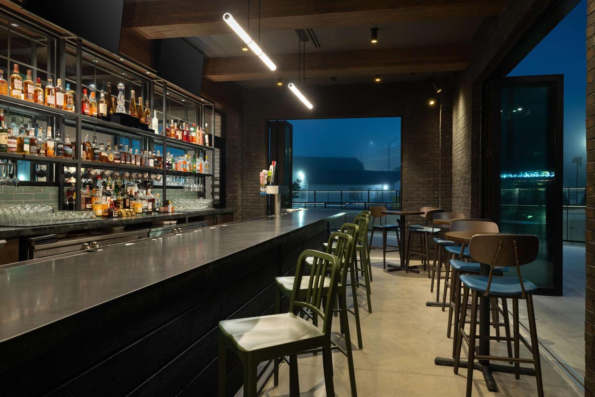 Hotel Nickel Plate Fishers, Tapestry Collection By Hilton エクステリア 写真