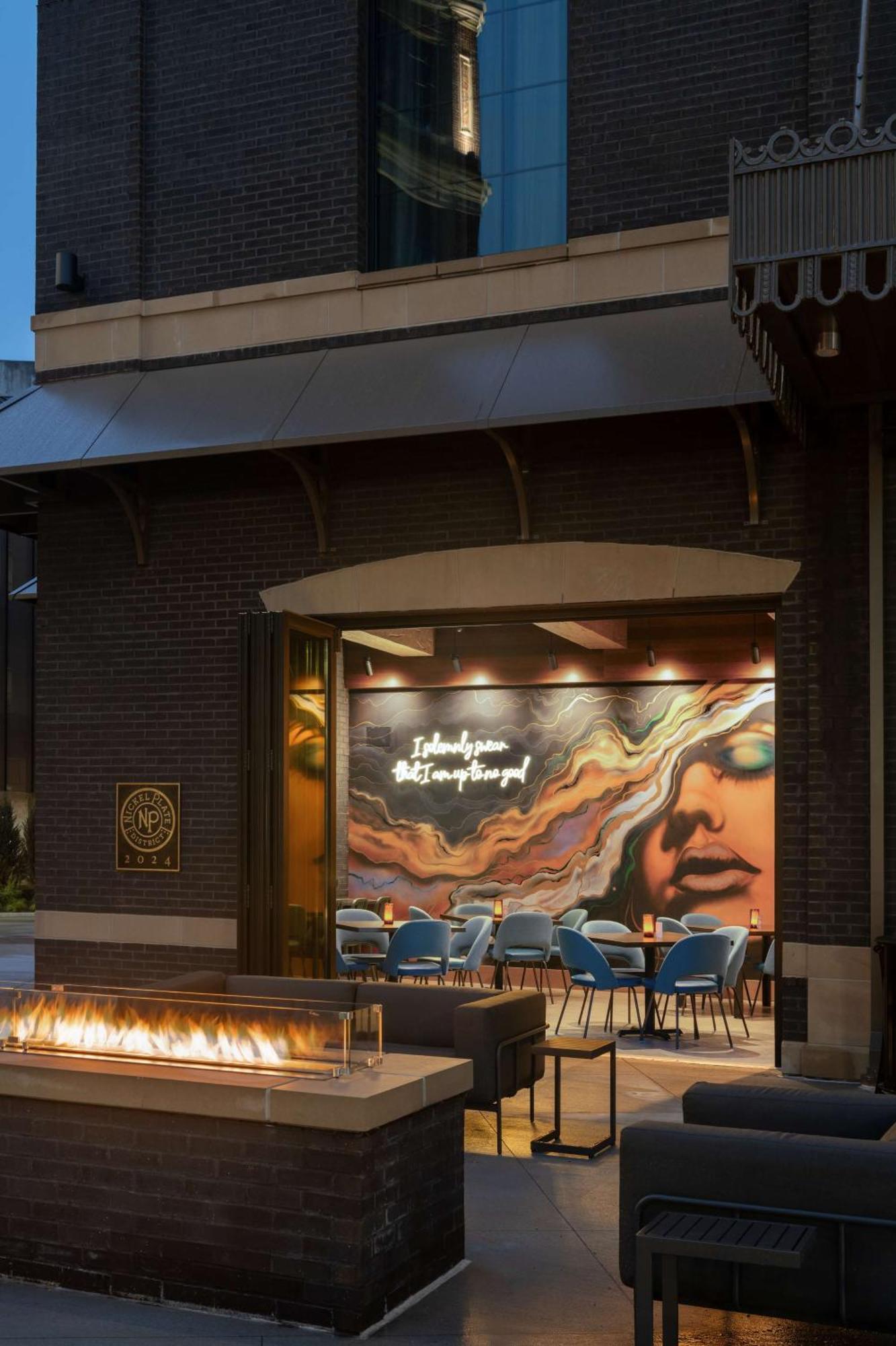 Hotel Nickel Plate Fishers, Tapestry Collection By Hilton エクステリア 写真